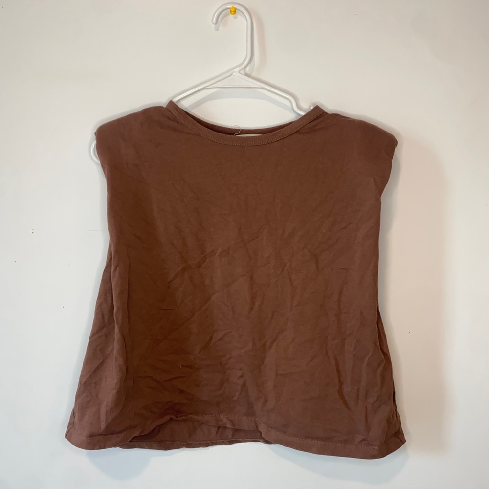 Boxy brown tank top with shoulder pads